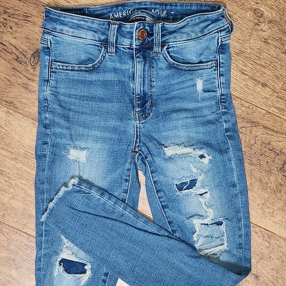 American Eagle Outfitters Denim - AMERICAN EAGLE Distressed Super Stretch High Rise Jeggings - Size 2 Short
